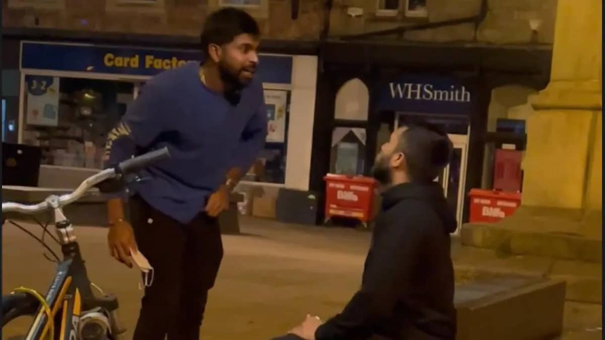 શ્રીલંકાના બે ક્રિકેટરો, ઇંગ્લેન્ડના રસ્તાઓ પર સિગારેટ પીતા જોવા મળ્યા, જુવો વિડિયો