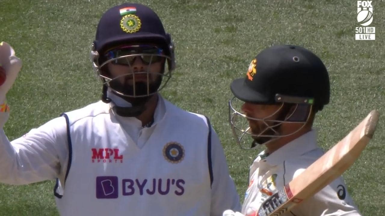 જુવો વિડિયો: રીષભ પંતે મધ્ય ગ્રાઉન્ડમાં મેથ્યુ વેડ પર સ્લેડિંગ કરતો જોવા મળ્યો