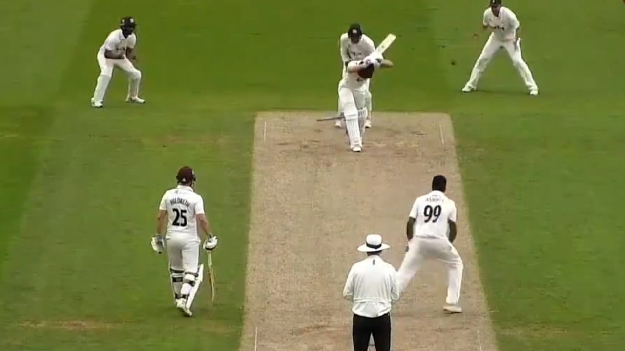 કાઉન્ટી મેચમાં 6 વિકેટ ઝડપીને અશ્વિને અંગ્રેજી બેટ્સમેનોને આપી ચેતવણી, જુવો