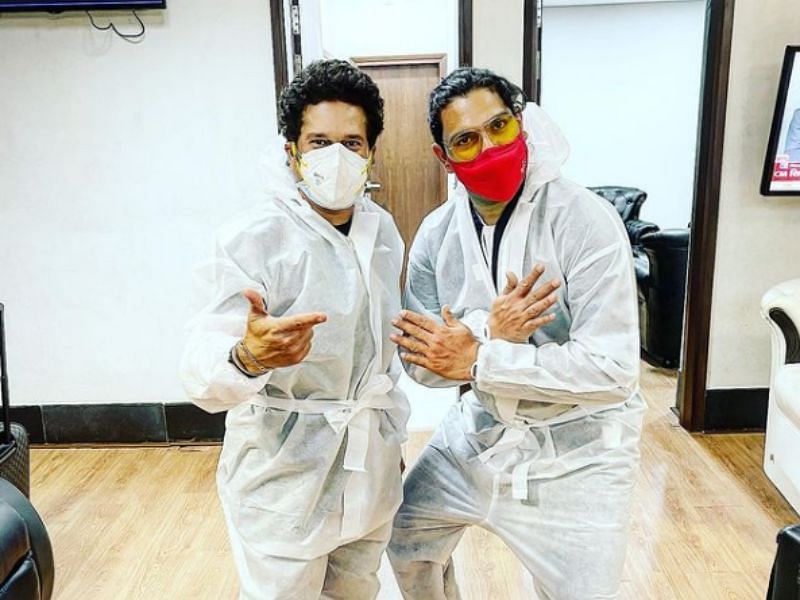 માર્ગ સલામતી શ્રેણી: સચિન તેંડુલકર અને યુવરાજ પીપીઇ કિટ પહેરીને રાયપુર પહોંચ્યા