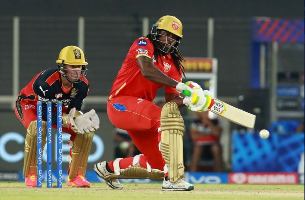 ક્રિસ ગેલે એક ઓવરમાં 5 ચોગ્ગા ફટકારતાંજ, આ અનોખો રેકોર્ડ પોતાના નામે કર્યો