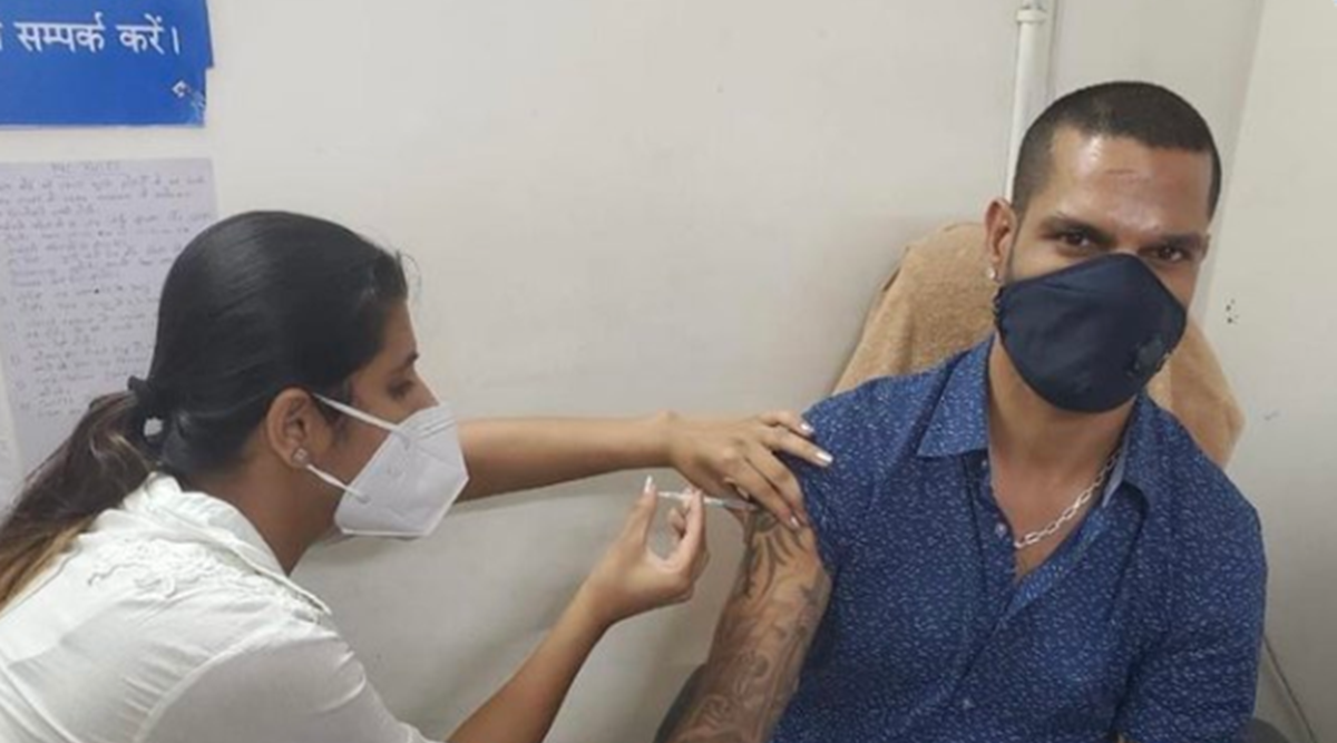 દિલ્હી કેપિટલ્સના ઓપનર શિખર ધવને કોરોના રસીનો પ્રથમ ડોઝ લીધો