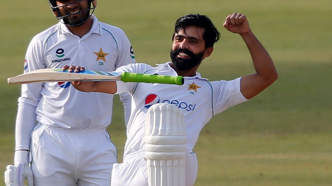 ફવાદ આલમની સદી, પાકિસ્તાન તરફથી આવું કરનાર પ્રથમ ખેલાડી બન્યો