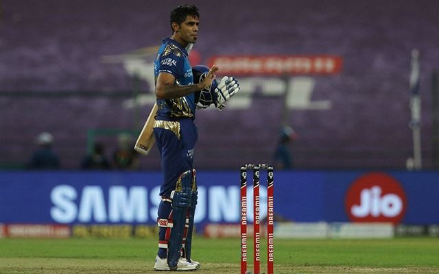 જુઓ વિડિઓ: સૂર્યકુમાર યાદવની ‘મેં હૂં ના’ ઉજવણી વાઈરલ થઈ રહી છે